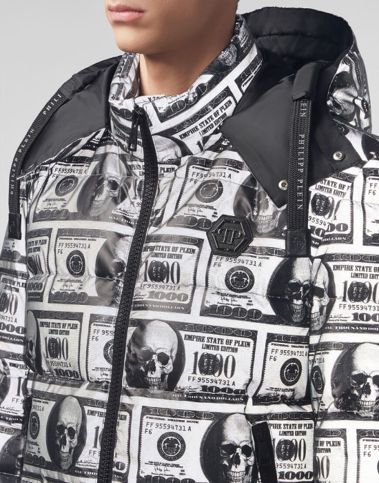 пуховик  из проверенных материалов спереди