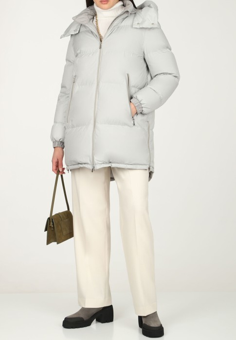 пуховик  из италии вид сбоку
