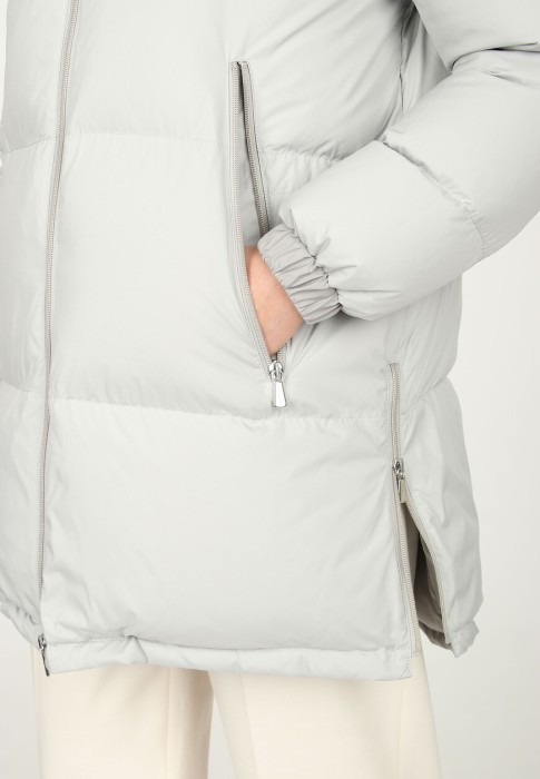 пуховик  из проверенных материалов спереди