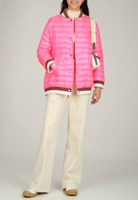 пуховик  по цене 66080 руб вид справа