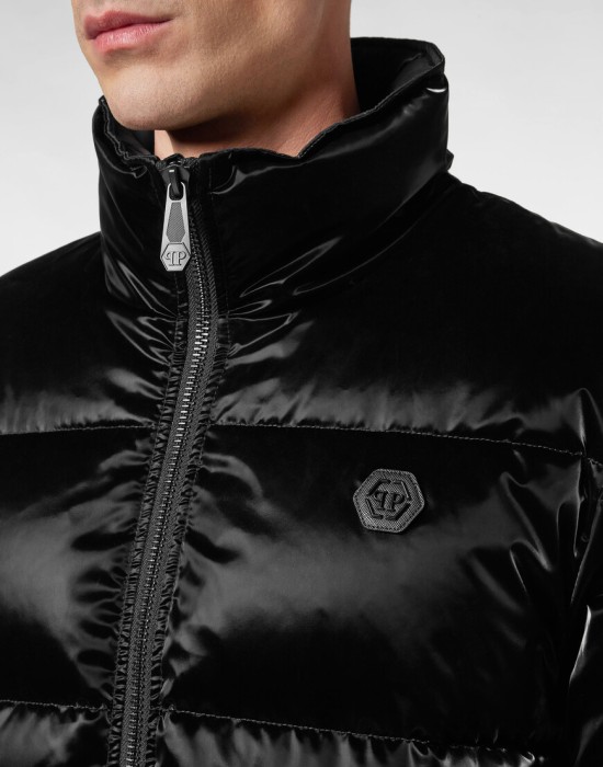 пуховик  из америки вид сбоку