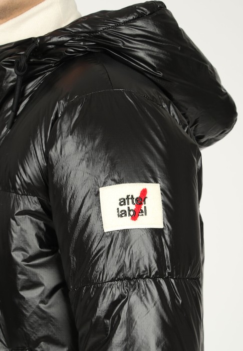 пуховик  универсального стиля с лицевой стороны