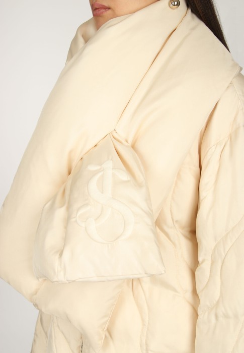 пуховик  из проверенных материалов спереди