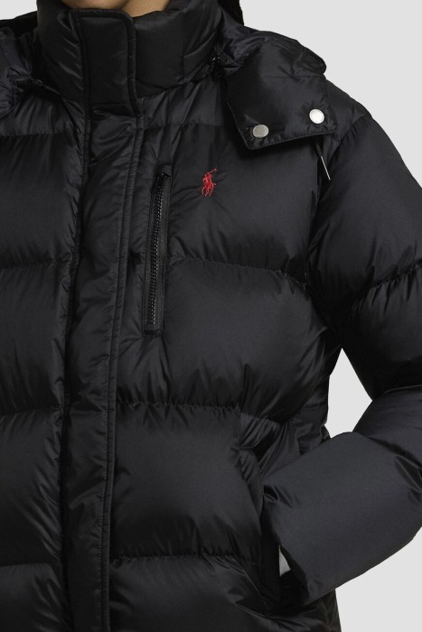 Товар черного цвета с внутренней стороны