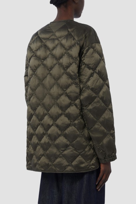 пуховик  от бренда max mara вид слева