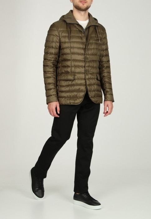 пуховик  от бренда herno вид слева