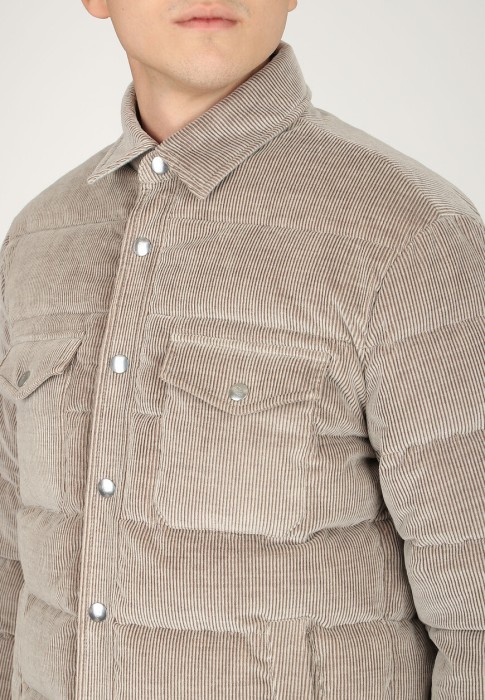 пуховик  универсального стиля с лицевой стороны