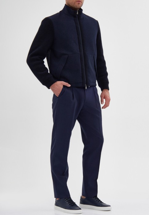 пуховик  из италии вид сбоку