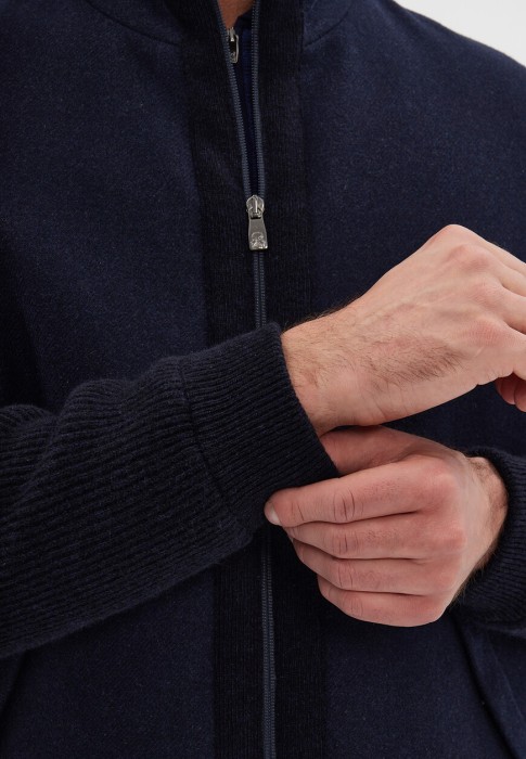 пуховик  из проверенных материалов спереди