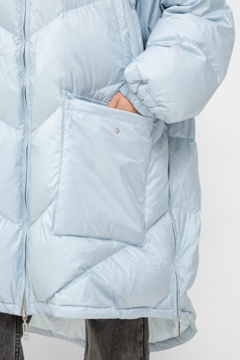 Товар голубого цвета с внутренней стороны