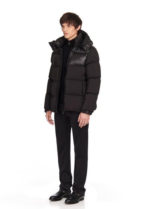 пуховик  от бренда hetrego вид слева