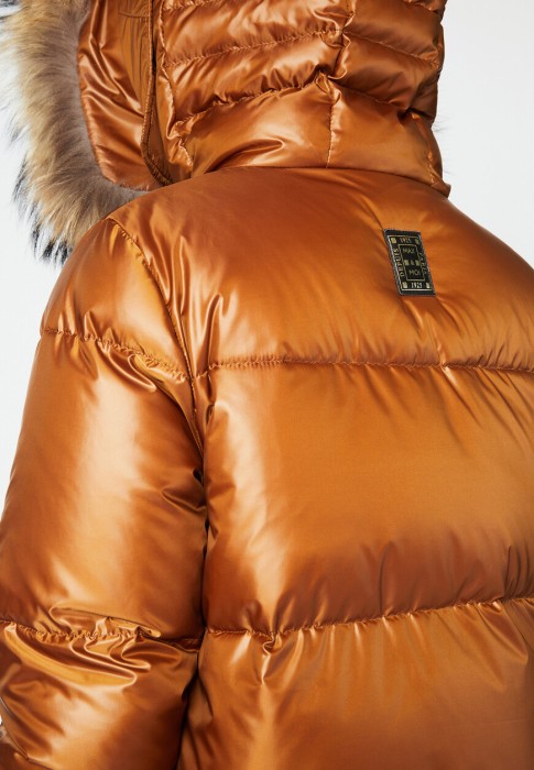 пуховик  из проверенных материалов спереди