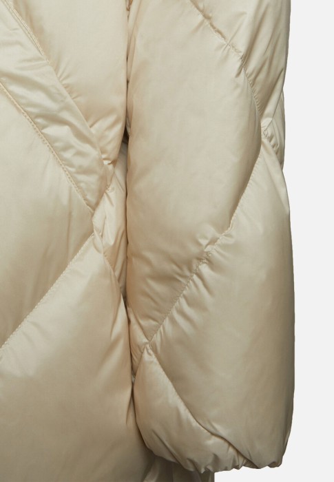 пуховик  из проверенных материалов спереди