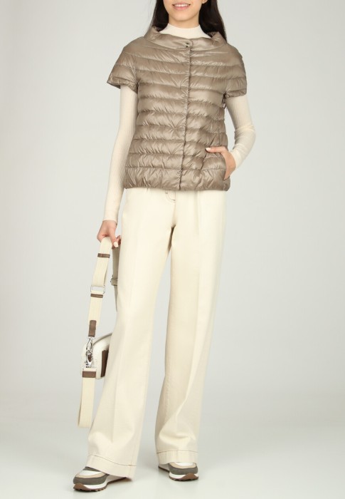 пуховик  из франции вид сбоку