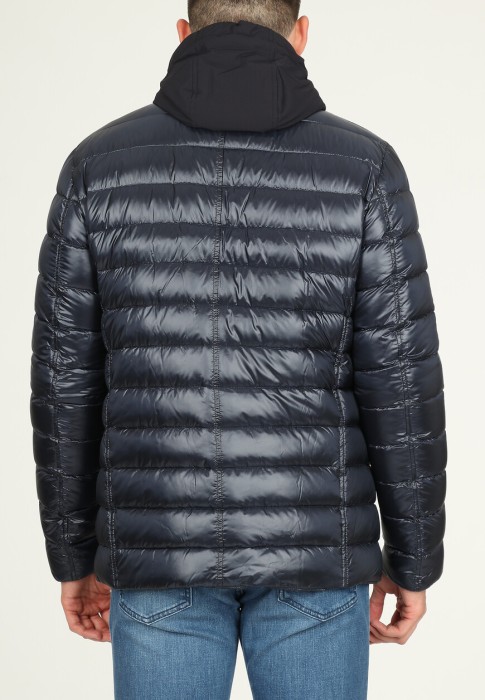 пуховик  из франции вид сбоку