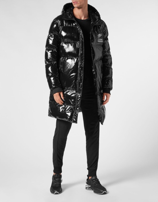 пуховик  по цене 37440 руб вид справа