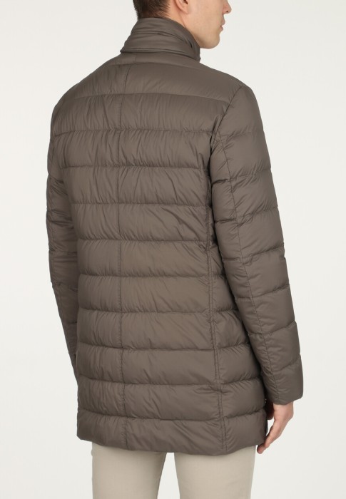 пуховик  из франции вид сбоку