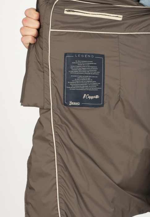 пуховик  для взрослого возраста с изнаночной стороны