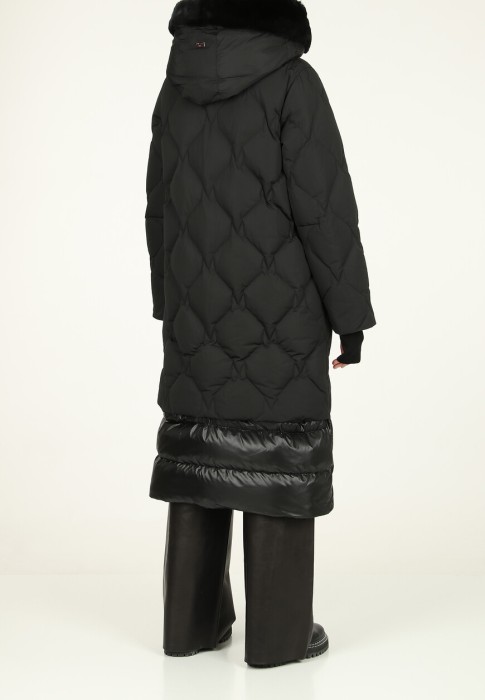 пуховик  из италии вид сбоку