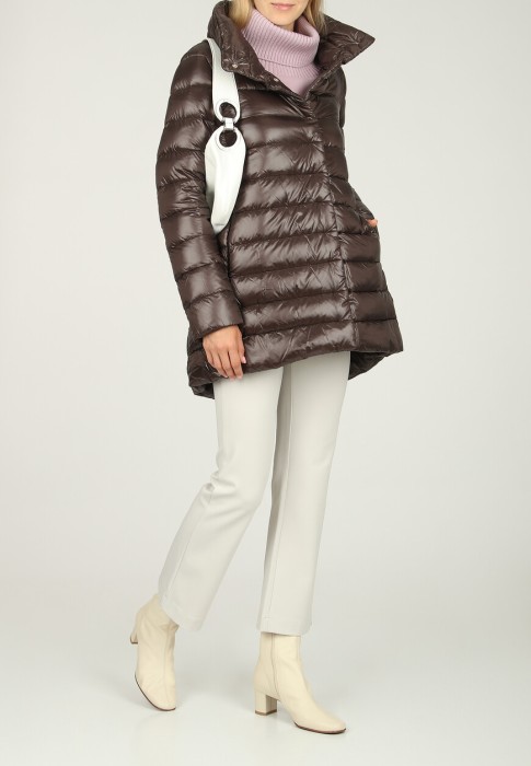 пуховик  от бренда herno вид слева