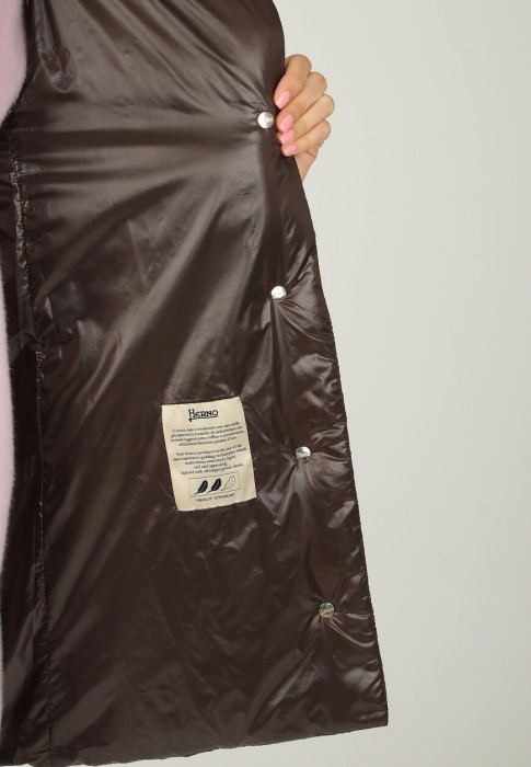 пуховик  из проверенных материалов спереди