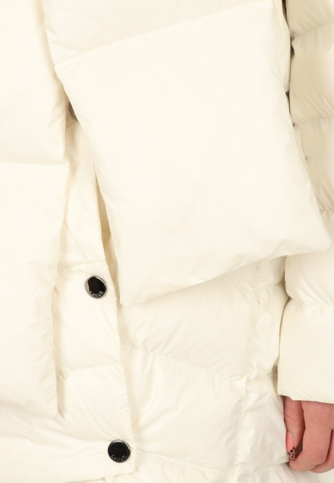 пуховик  из проверенных материалов спереди