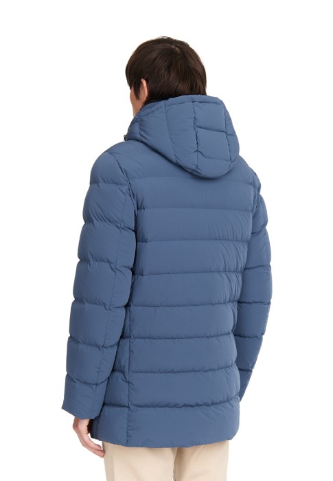 Товар синего цвета с внутренней стороны