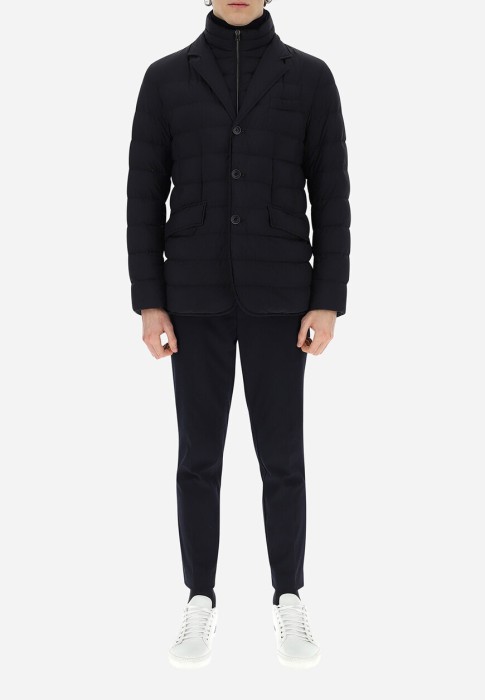 пуховик  из франции вид сбоку