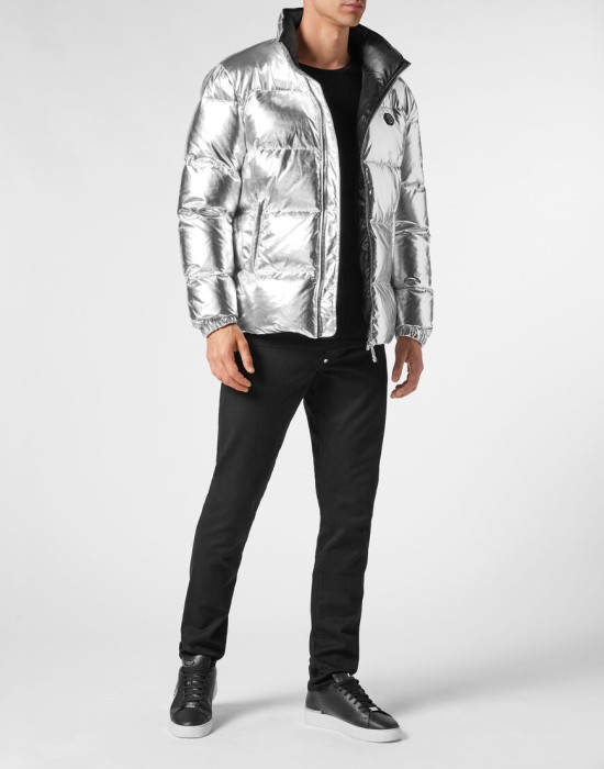 пуховик  по цене 64600 руб вид справа