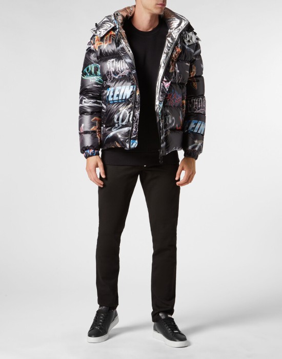 пуховик  по цене 92924 руб вид справа