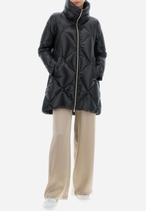 пуховик  из франции вид сбоку