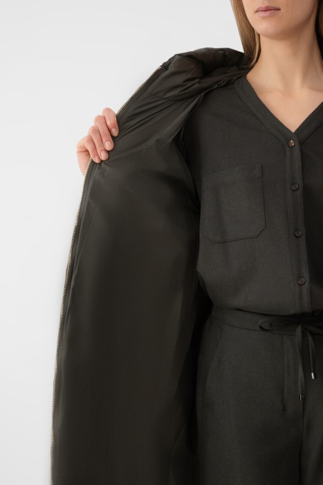 Продукция для женщин фото