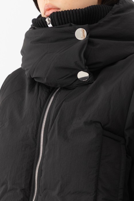 пуховик  из италии вид сбоку