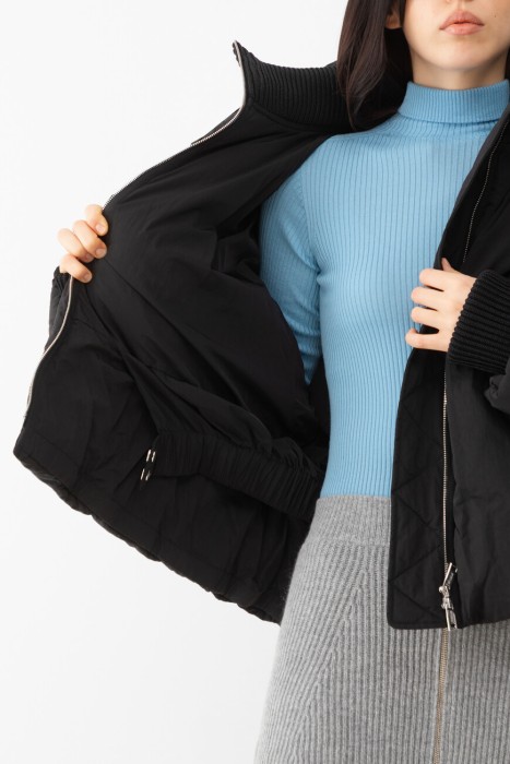 пуховик  из полиэстера спереди