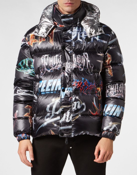 пуховик от бренда philipp plein вид слева