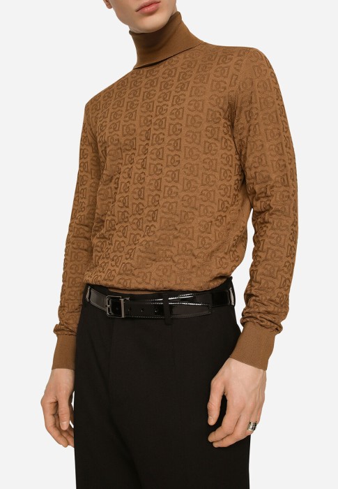 пуловер dolce&gabbana из проверенных материалов спереди