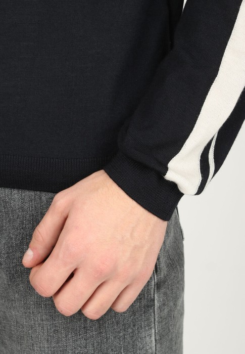 пуловер  из проверенных материалов спереди