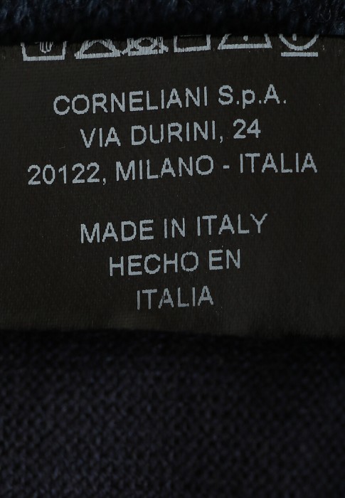 пуловер  повседневного стиля с лицевой стороны