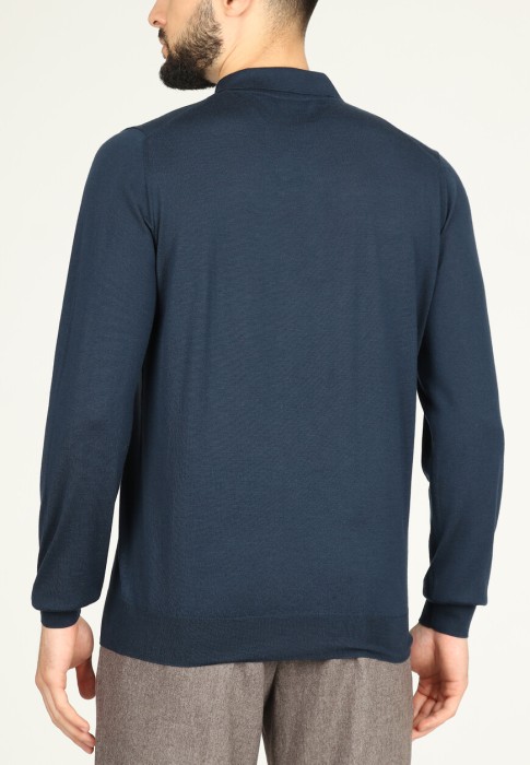 пуловер  из италии вид сбоку