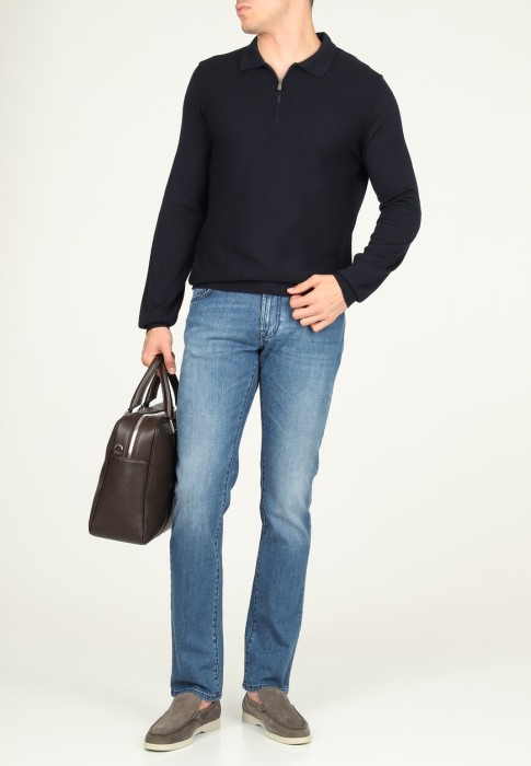 пуловер  из италии вид сбоку