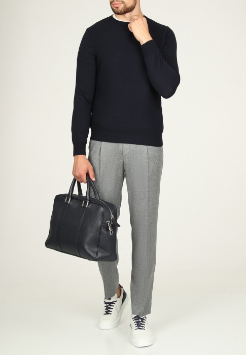 пуловер  из италии вид сбоку