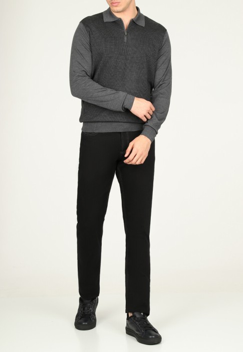 пуловер  от бренда corneliani вид слева