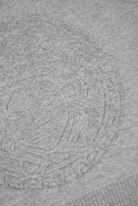 пуловер  универсального стиля с лицевой стороны