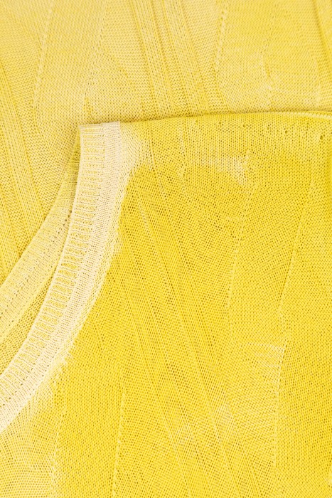 пуловер  из вискозы спереди