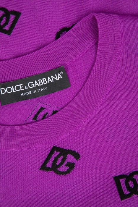 пуловер  из шерсти спереди