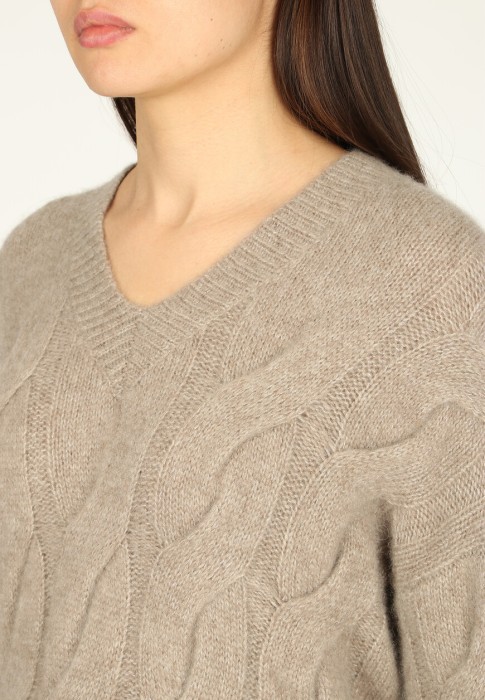 пуловер  из проверенных материалов спереди