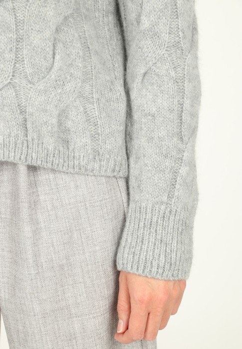 пуловер  для взрослого возраста с изнаночной стороны