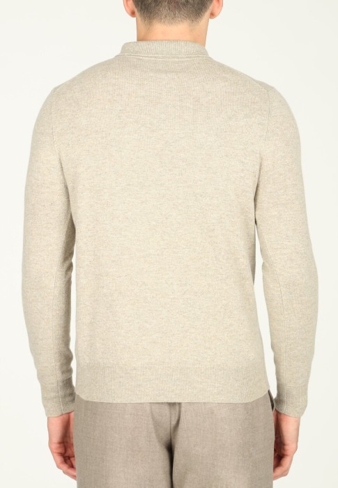 пуловер  из германии вид сбоку