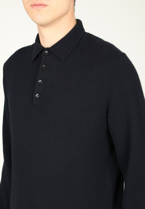 пуловер  из проверенных материалов спереди