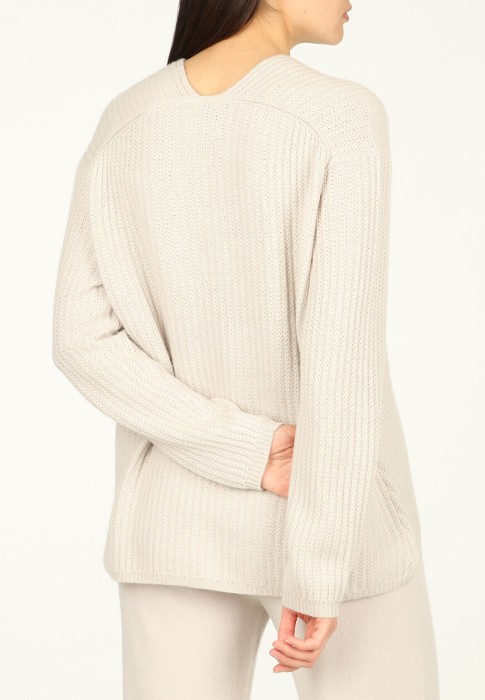 пуловер  из германии вид сбоку